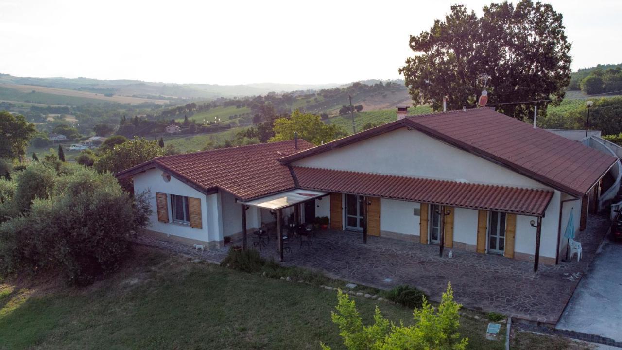 B&B La Figuretta เยซี ภายนอก รูปภาพ